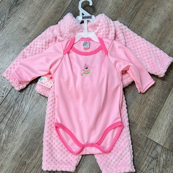 Fleece Unicorn 3 piece outfit - Picture 4 of 4